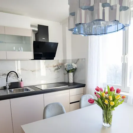 Elite Vista-with Parking Apartma