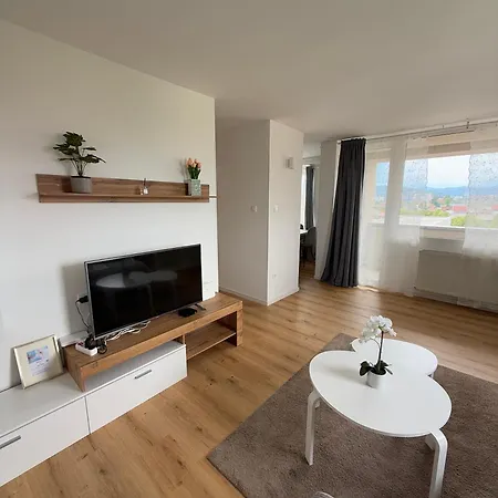 Elite Vista-with Parking * Liubliana