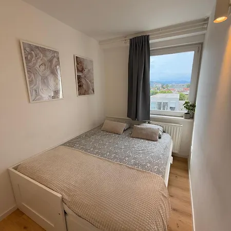 Elite Vista-with Parking Apartment Ljubljana