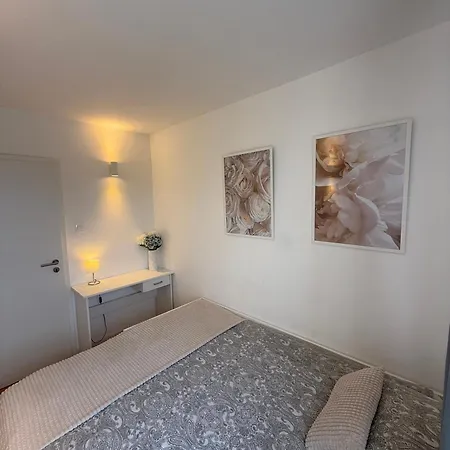 Elite Vista-with Parking Apartma