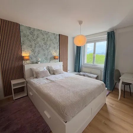 Elite Vista-with Parking Apartma