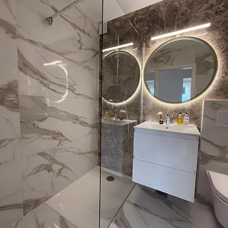 Elite Vista-with Parking Apartma *